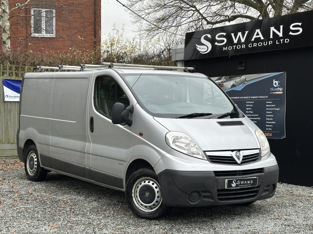 VAUXHALL VIVARO
