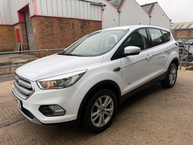 FORD KUGA