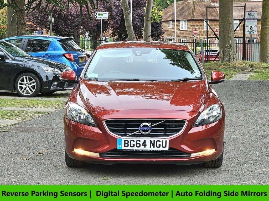 VOLVO V40