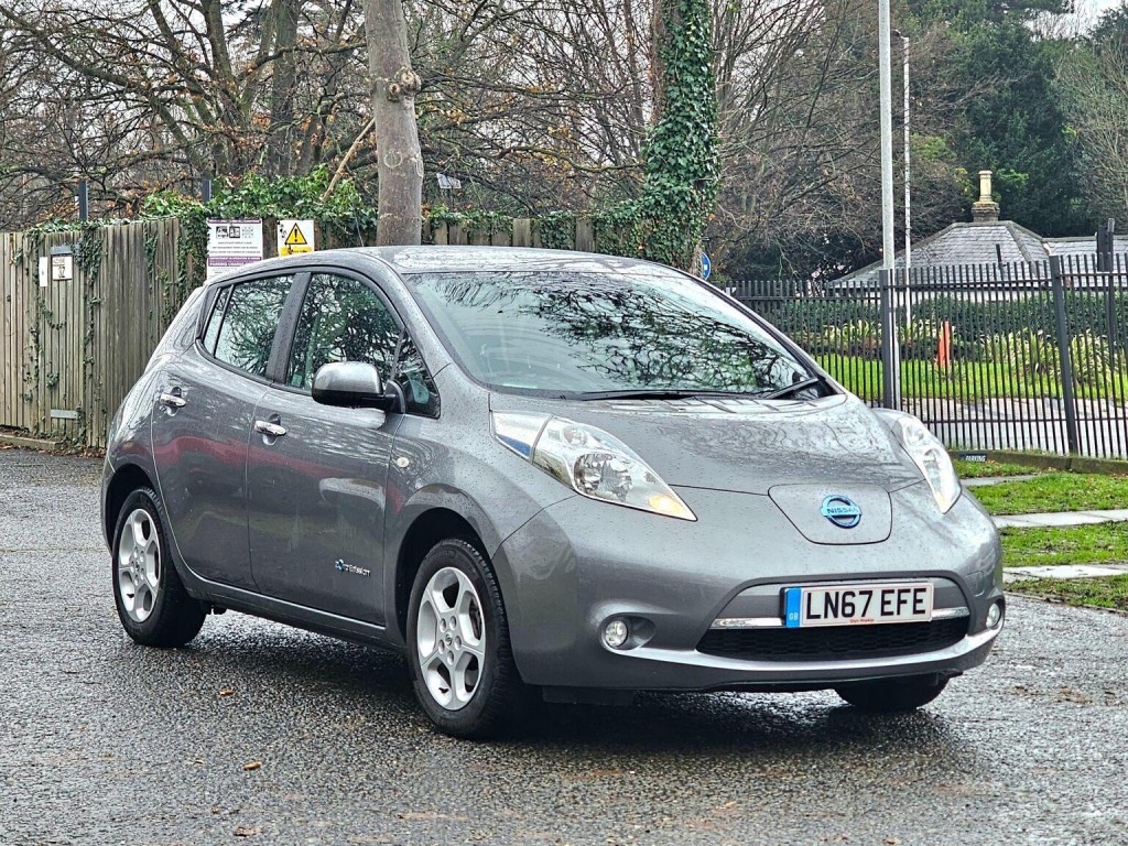 NISSAN LEAF