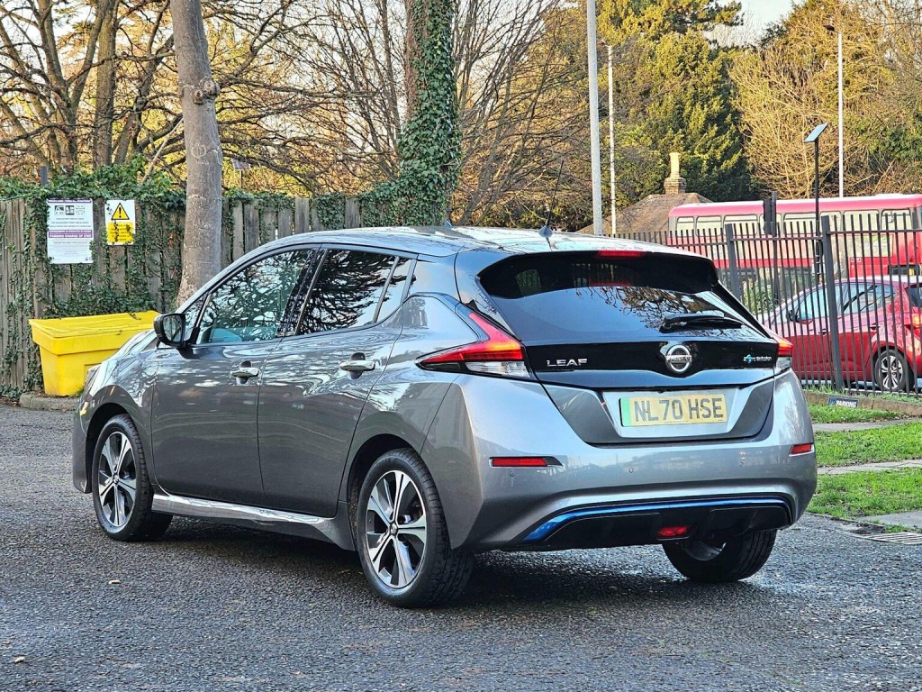 NISSAN LEAF