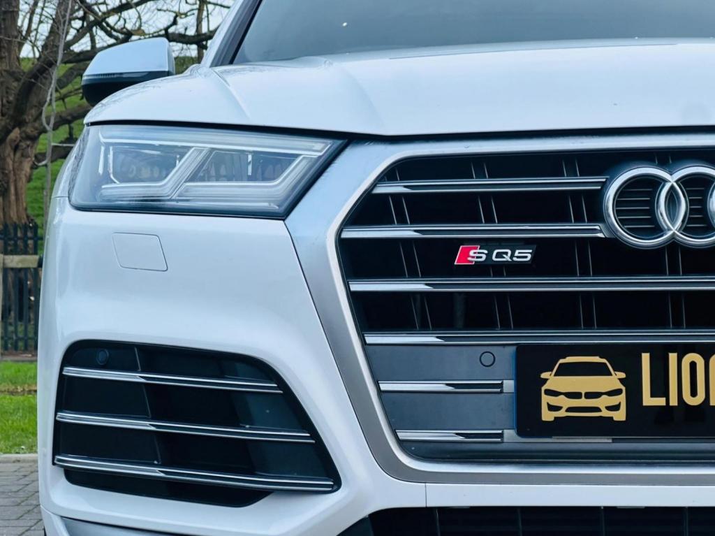 AUDI SQ5