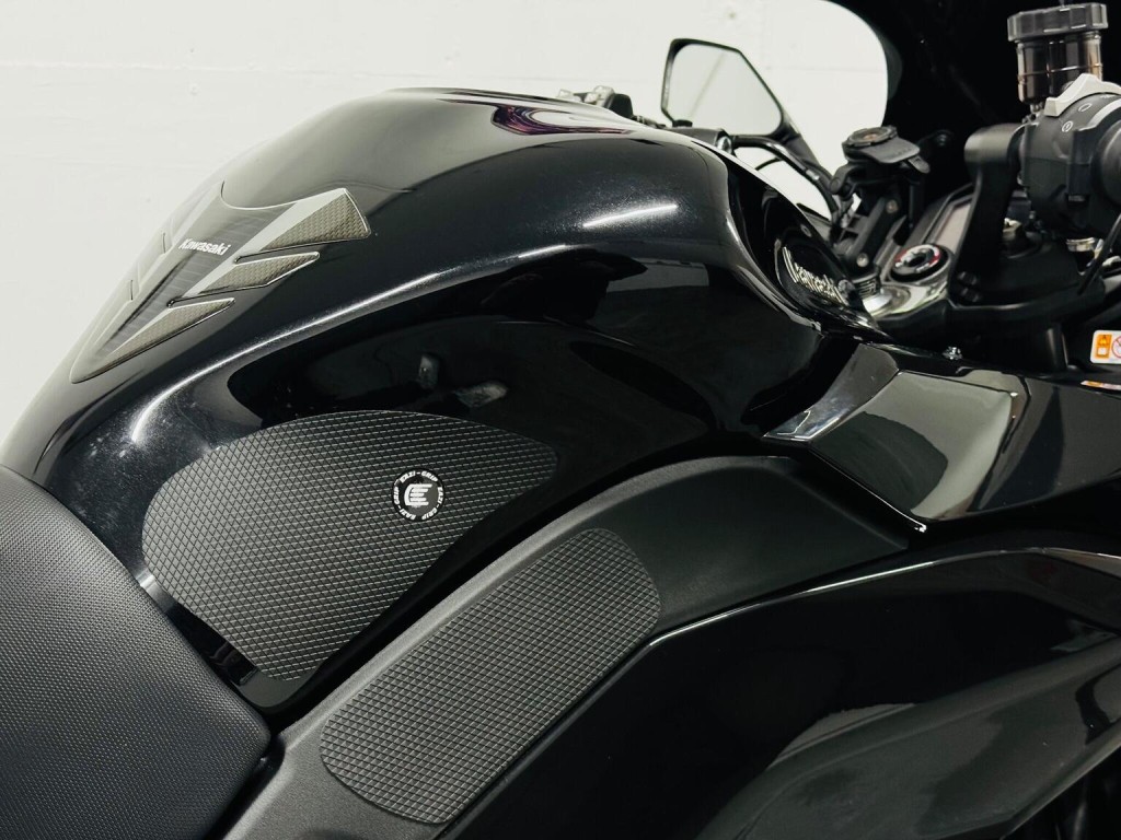 KAWASAKI NINJA 1000SX