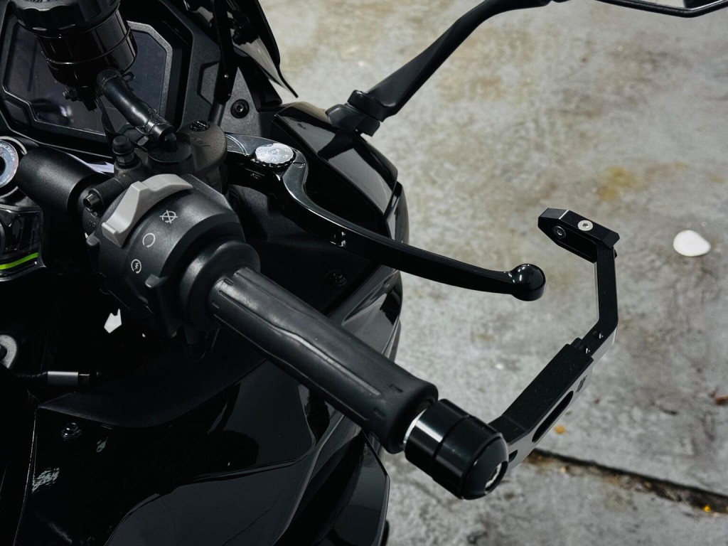 KAWASAKI NINJA 1000SX