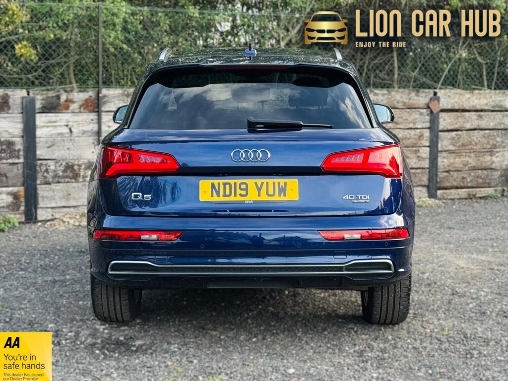 AUDI Q5
