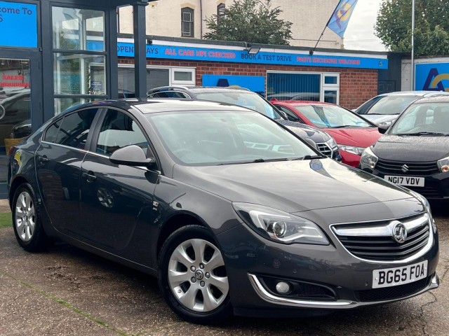 VAUXHALL INSIGNIA