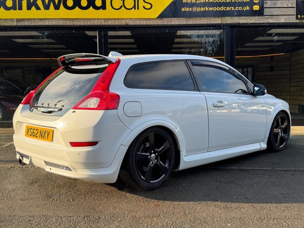 VOLVO C30