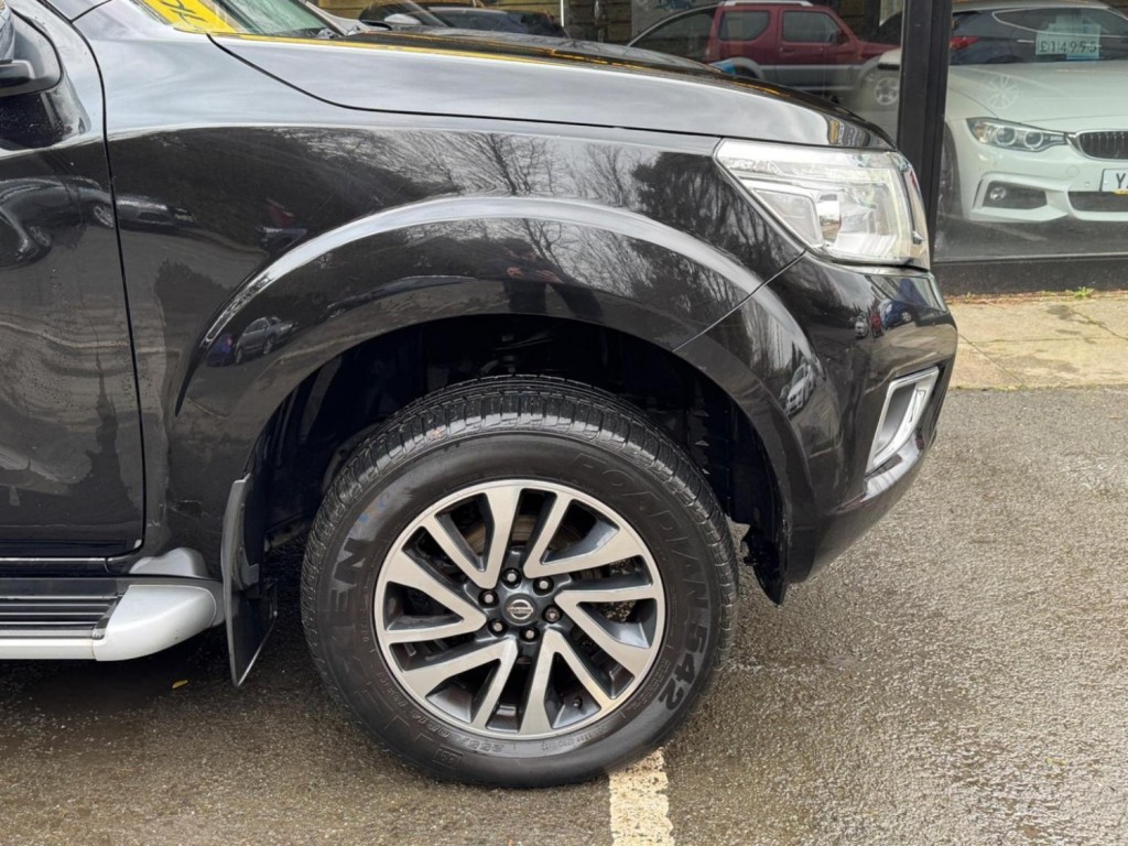NISSAN NAVARA