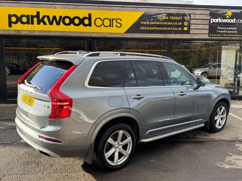 VOLVO XC90