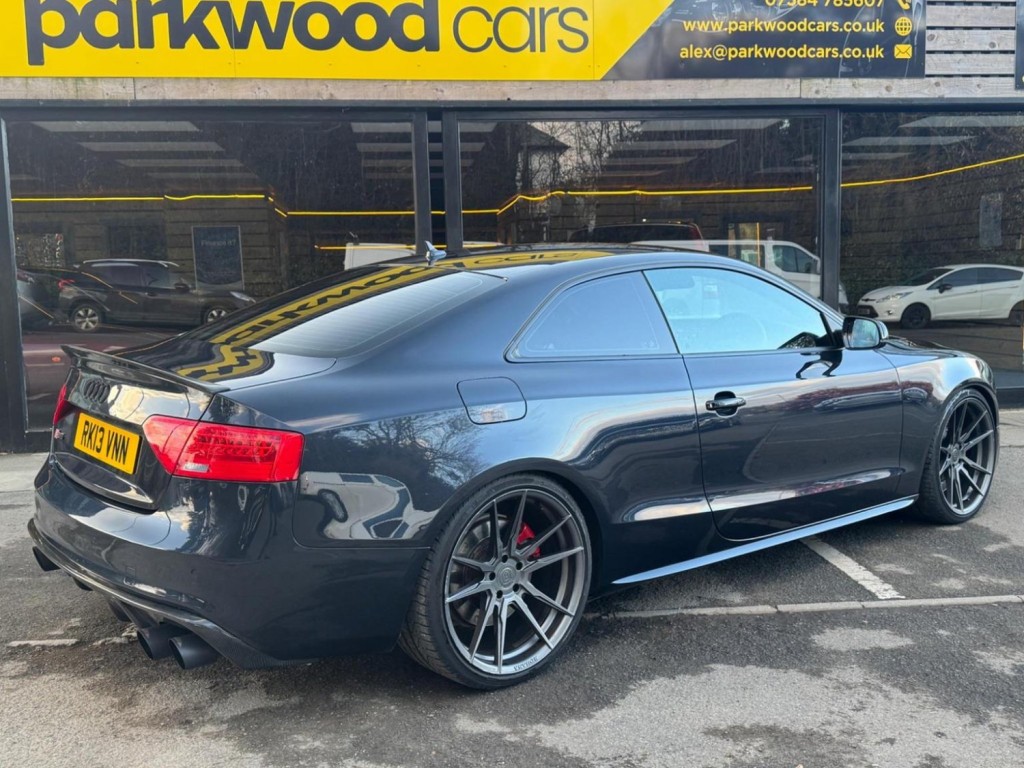 AUDI S5