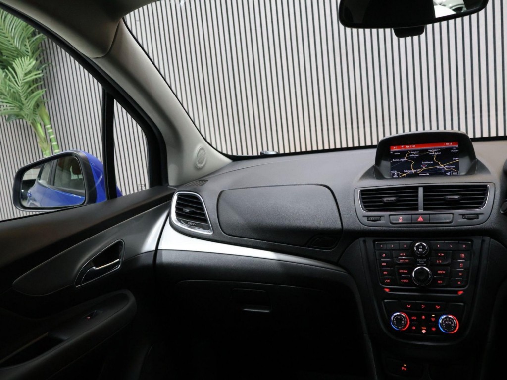 VAUXHALL MOKKA