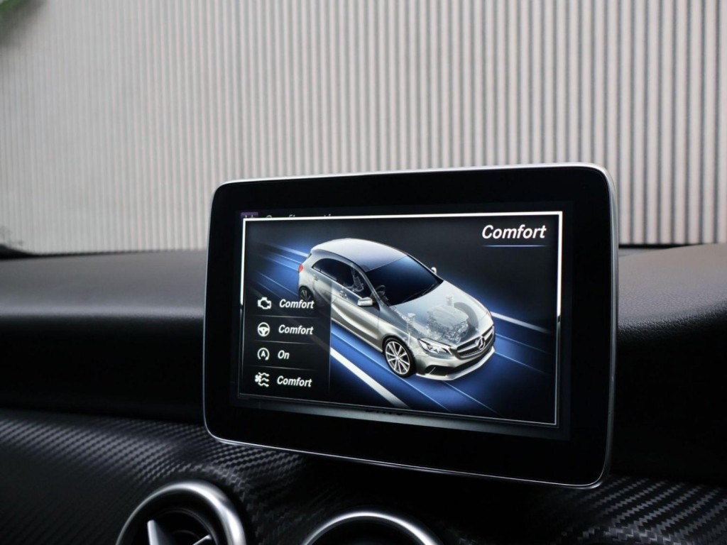 MERCEDES-BENZ A CLASS