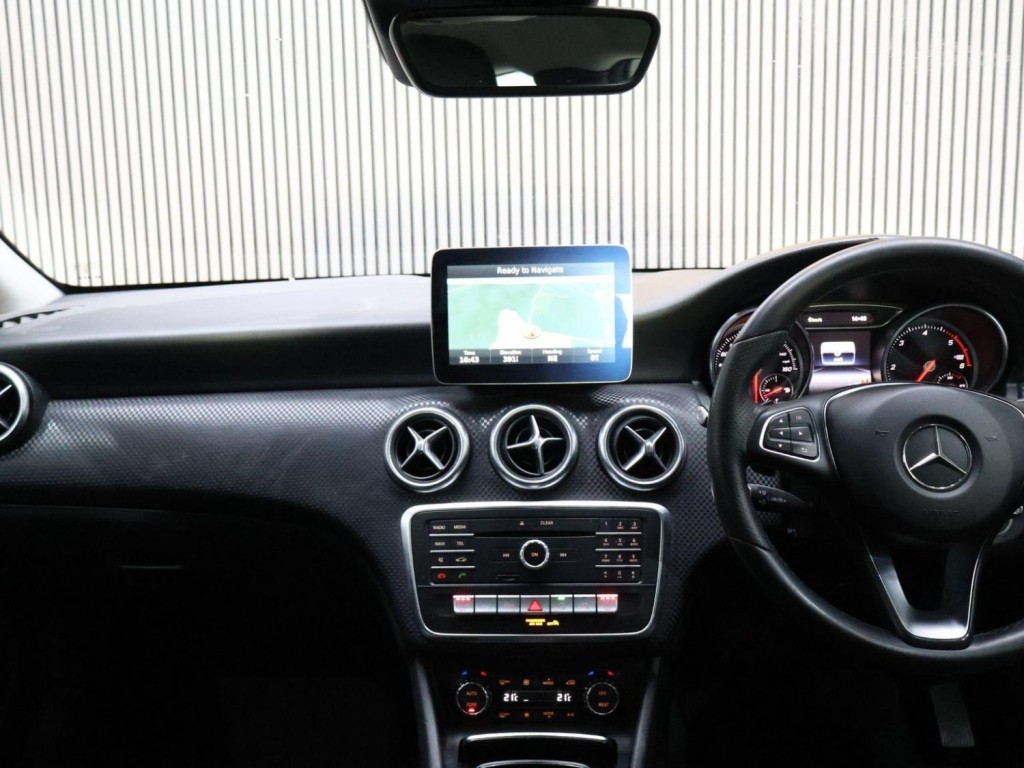 MERCEDES-BENZ A CLASS