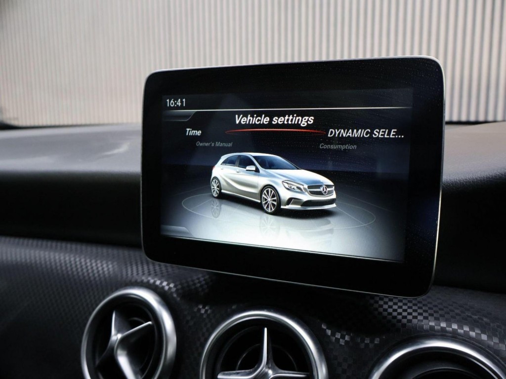 MERCEDES-BENZ A CLASS