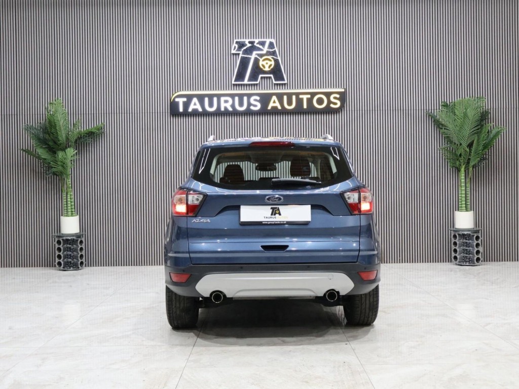 FORD KUGA