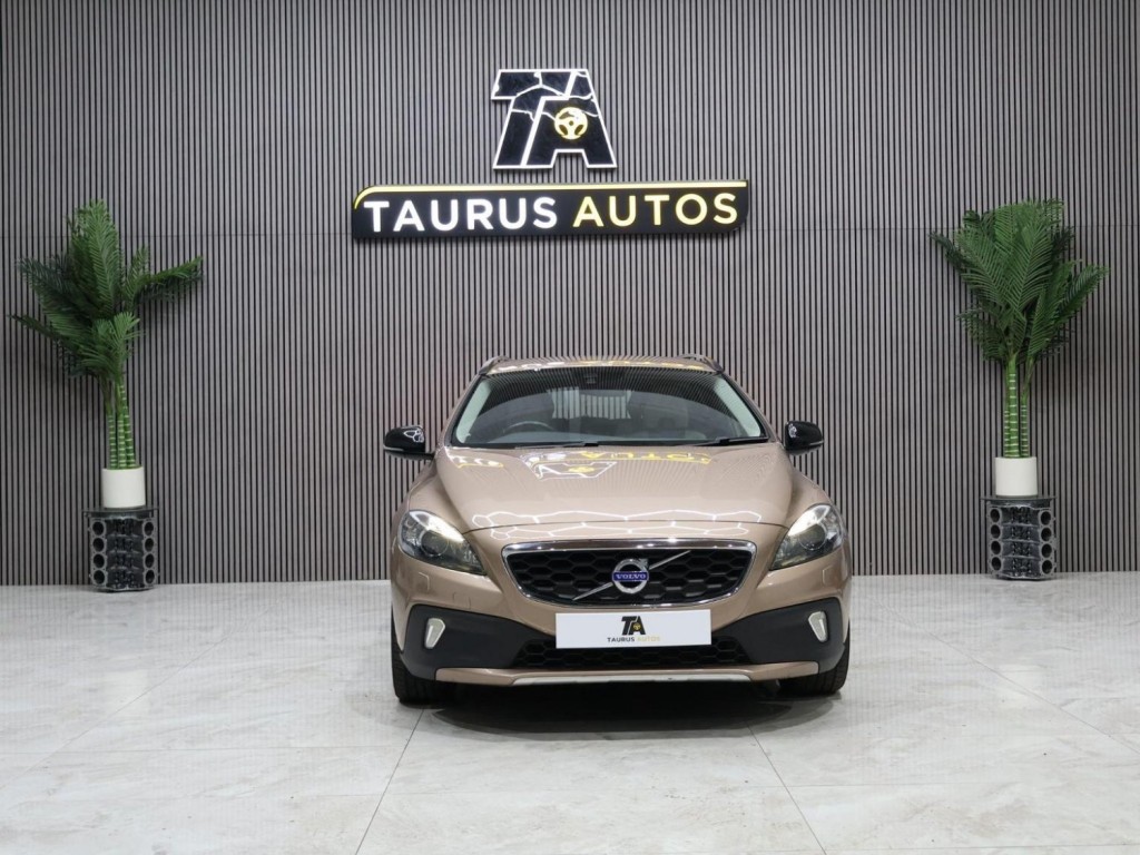 VOLVO V40 CROSS COUNTRY