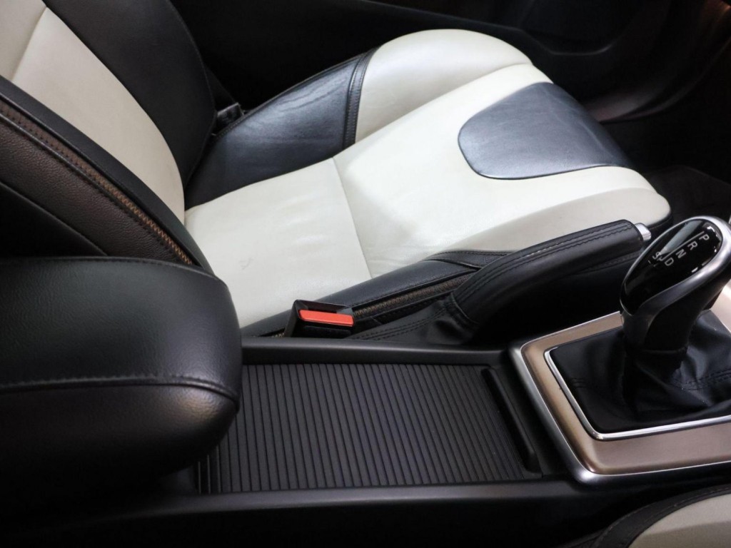 VOLVO V40 CROSS COUNTRY