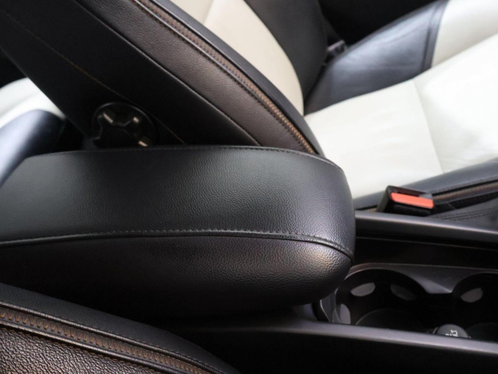 VOLVO V40 CROSS COUNTRY