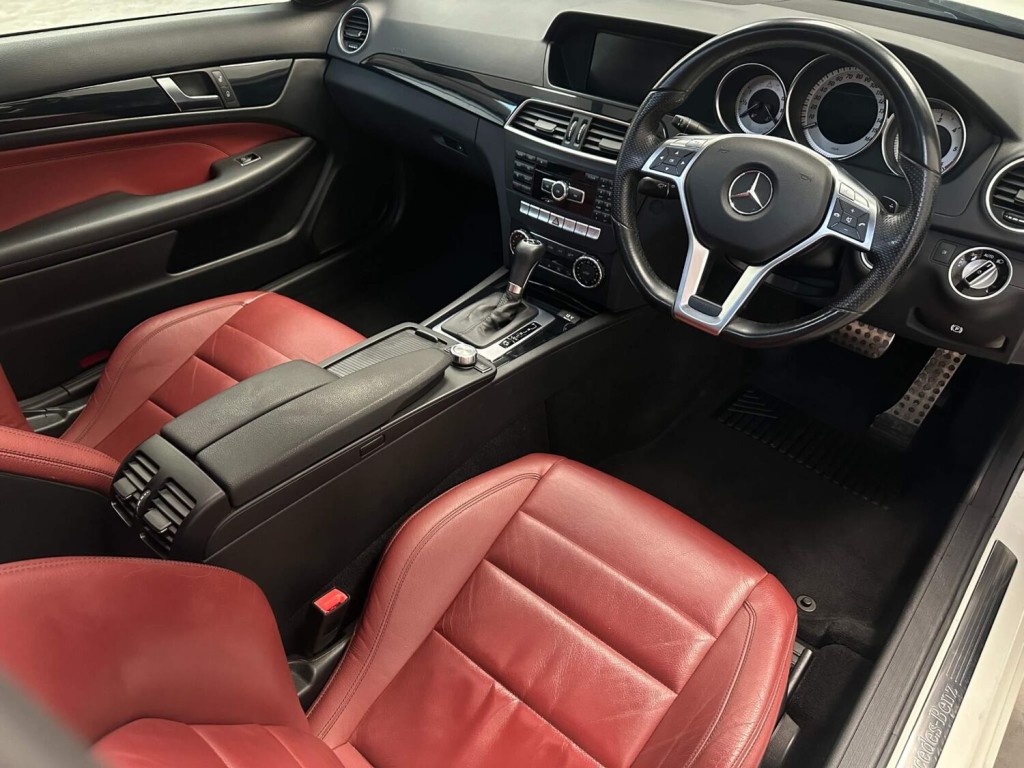 View MERCEDES-BENZ C CLASS 2.1 C220 CDI BlueEfficiency AMG Sport Edition 125 G-Tronic+ Euro 5 (s/s) 2dr