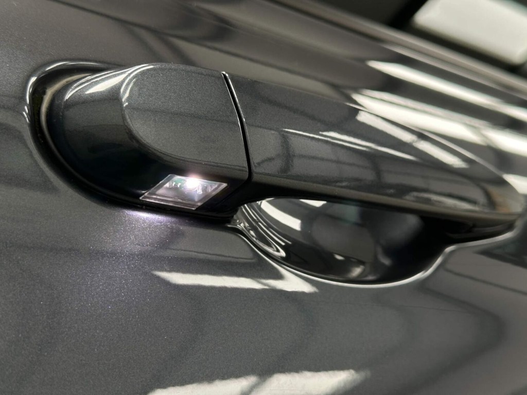 View BMW 3 SERIES 2.0 320i Sport GT Euro 6 (s/s) 5dr