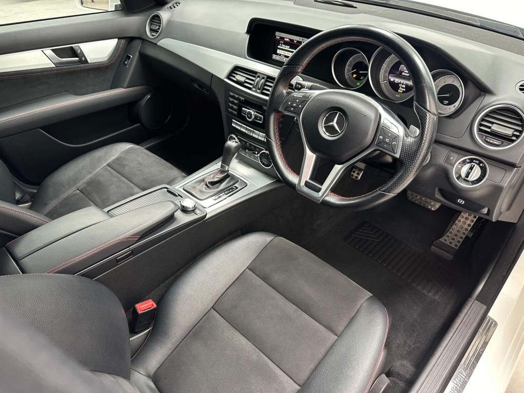 View MERCEDES-BENZ C CLASS 1.6 C180 BlueEfficiency AMG Sport Plus G-Tronic+ Euro 5 (s/s) 4dr