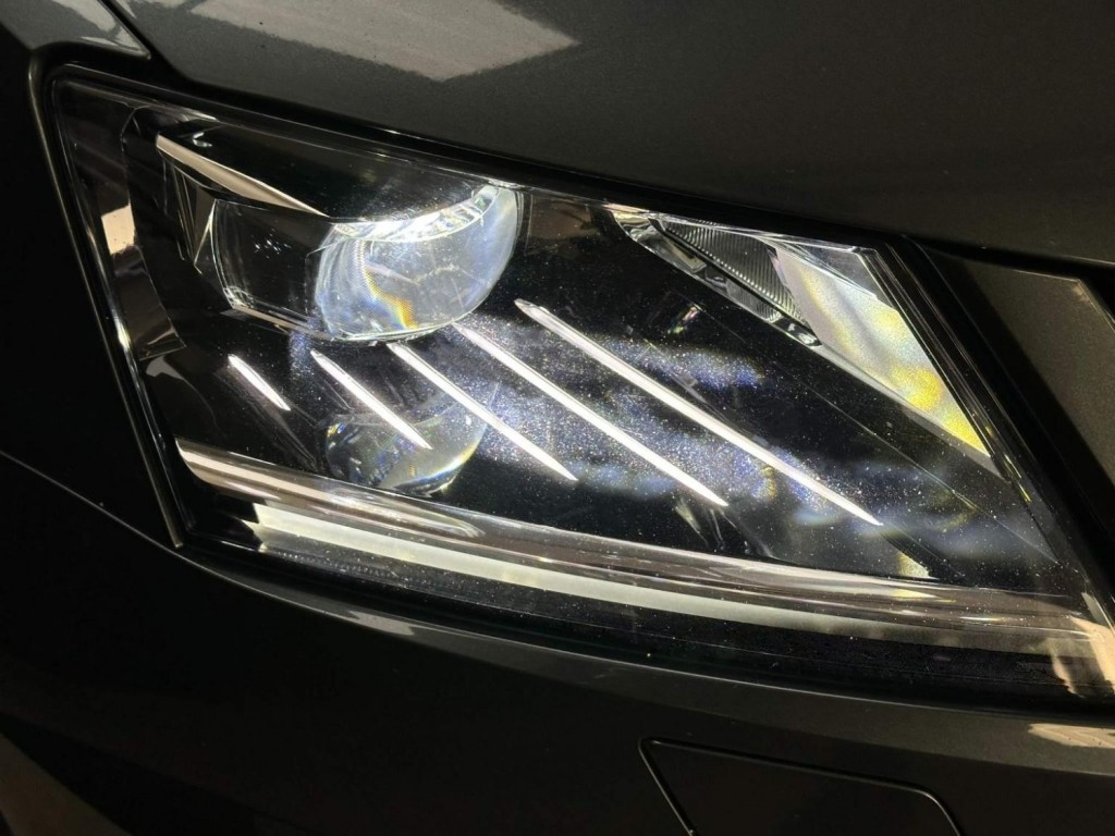 View SKODA OCTAVIA 2.0 TDI vRS Euro 6 (s/s) 5dr