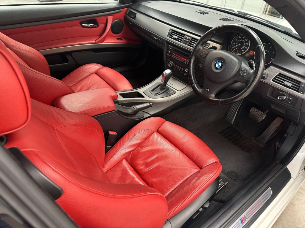 View BMW 3 SERIES 2.0 320d M Sport Auto Euro 5 2dr