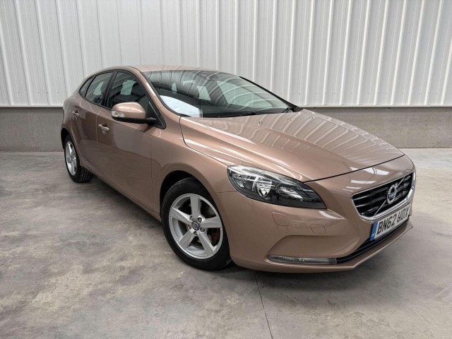 VOLVO V40 1.6 T3 ES Euro 5 (s/s) 5dr