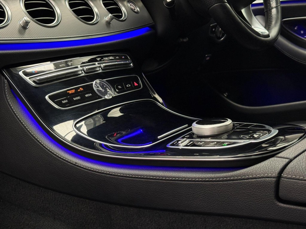 View MERCEDES-BENZ E CLASS 2.0 E220d SE G-Tronic+ Euro 6 (s/s) 4dr