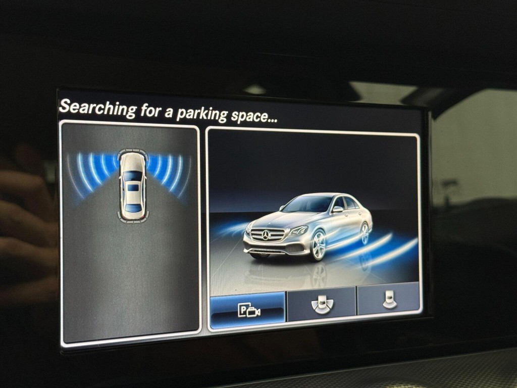 View MERCEDES-BENZ E CLASS 2.0 E220d SE G-Tronic+ Euro 6 (s/s) 4dr