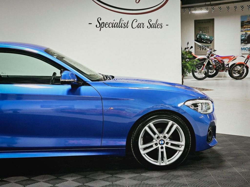 BMW 1 SERIES