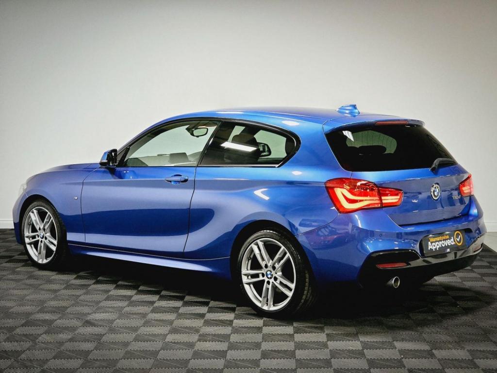 BMW 1 SERIES