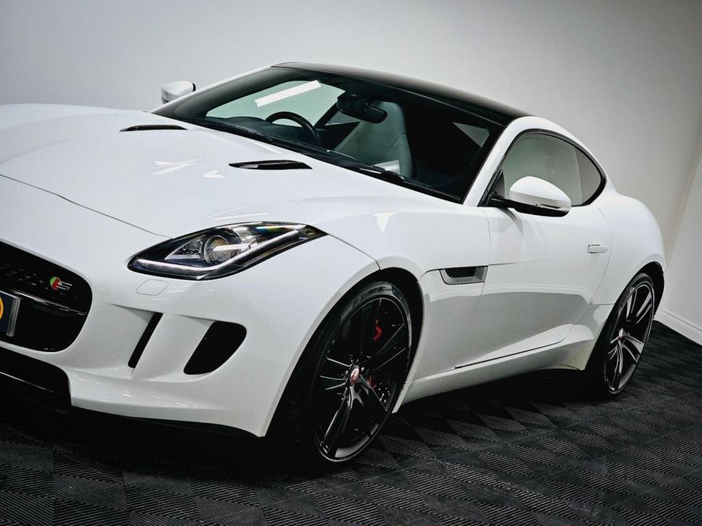 JAGUAR F-TYPE