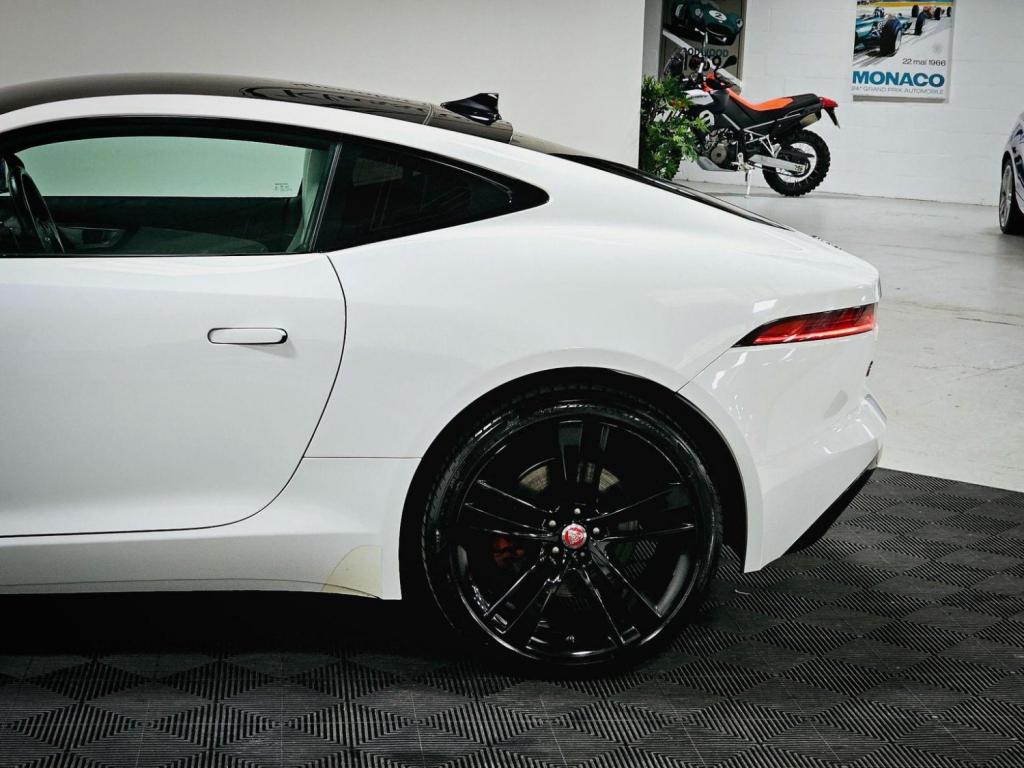 JAGUAR F-TYPE