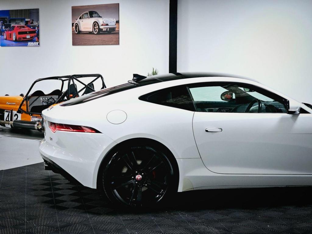 JAGUAR F-TYPE