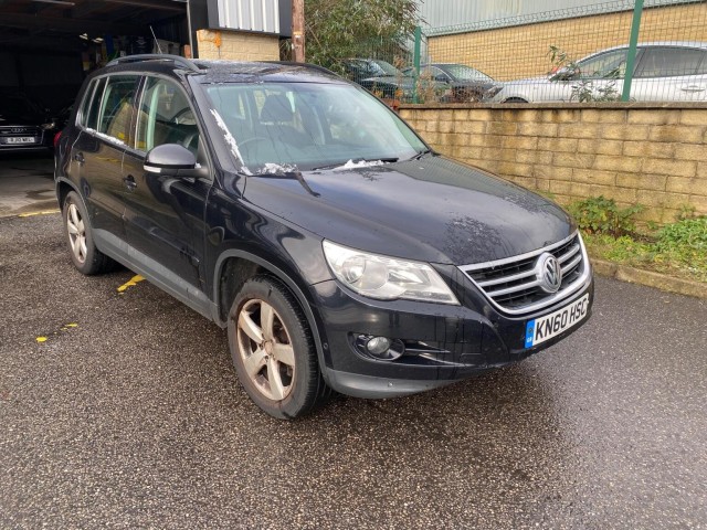 VOLKSWAGEN TIGUAN 2.0 TDI Escape DSG 4WD Euro 5 5dr