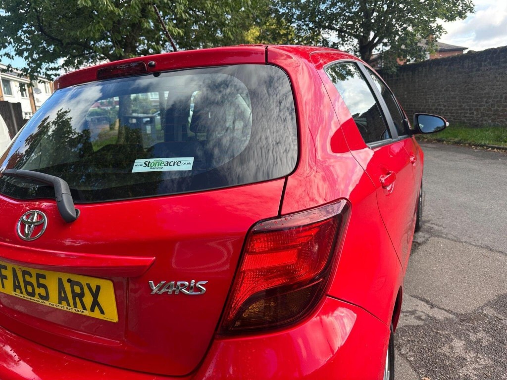 TOYOTA YARIS