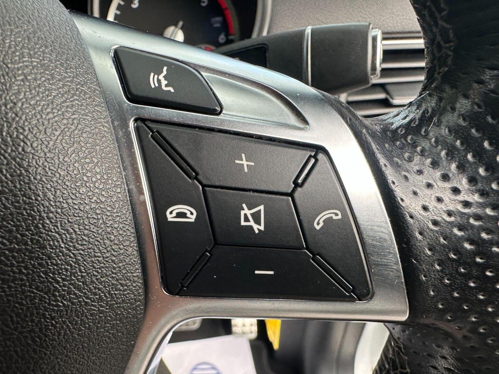 MERCEDES-BENZ M CLASS