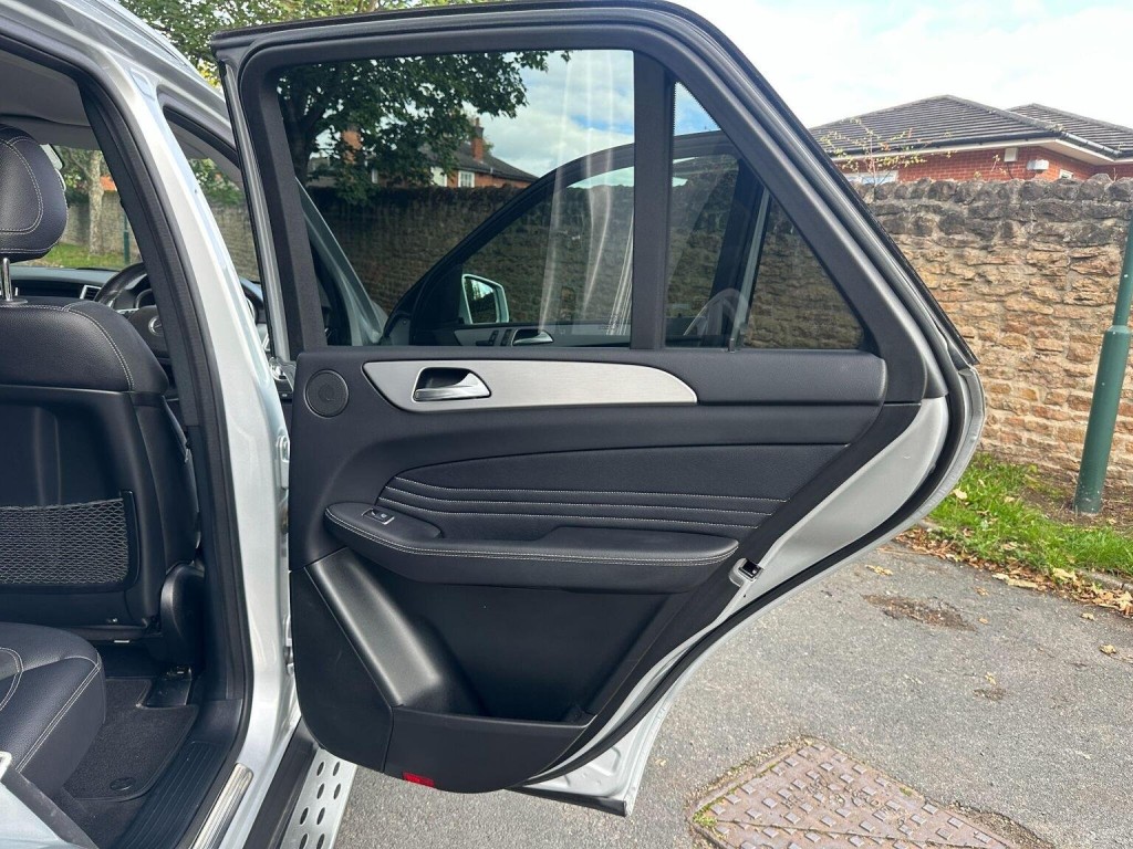 MERCEDES-BENZ M CLASS