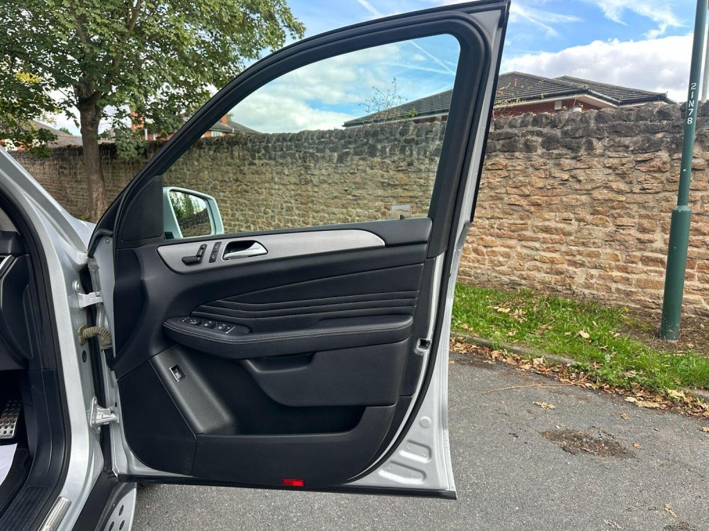 MERCEDES-BENZ M CLASS