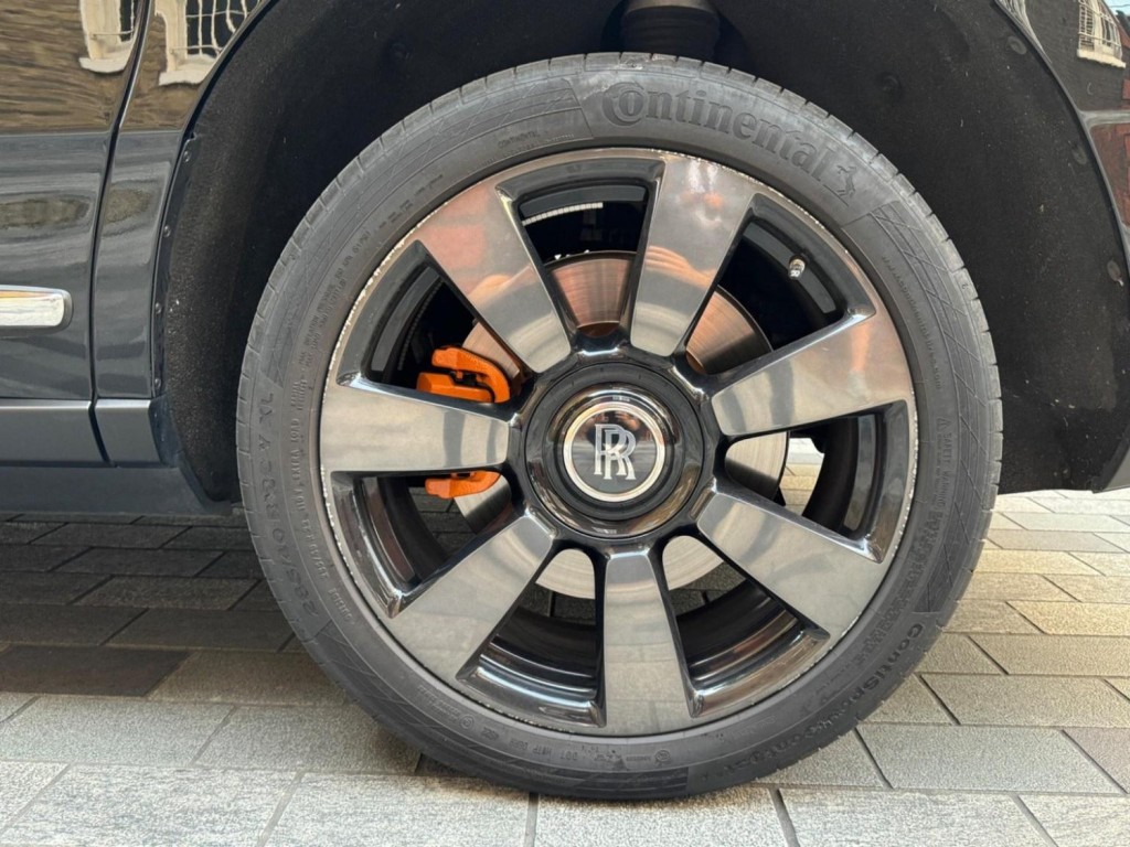 ROLLS-ROYCE CULLINAN