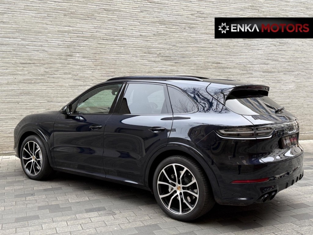 PORSCHE CAYENNE