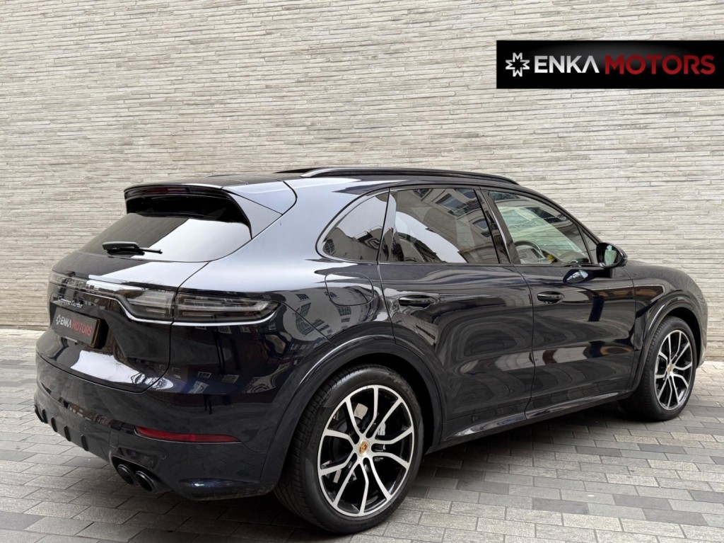 PORSCHE CAYENNE
