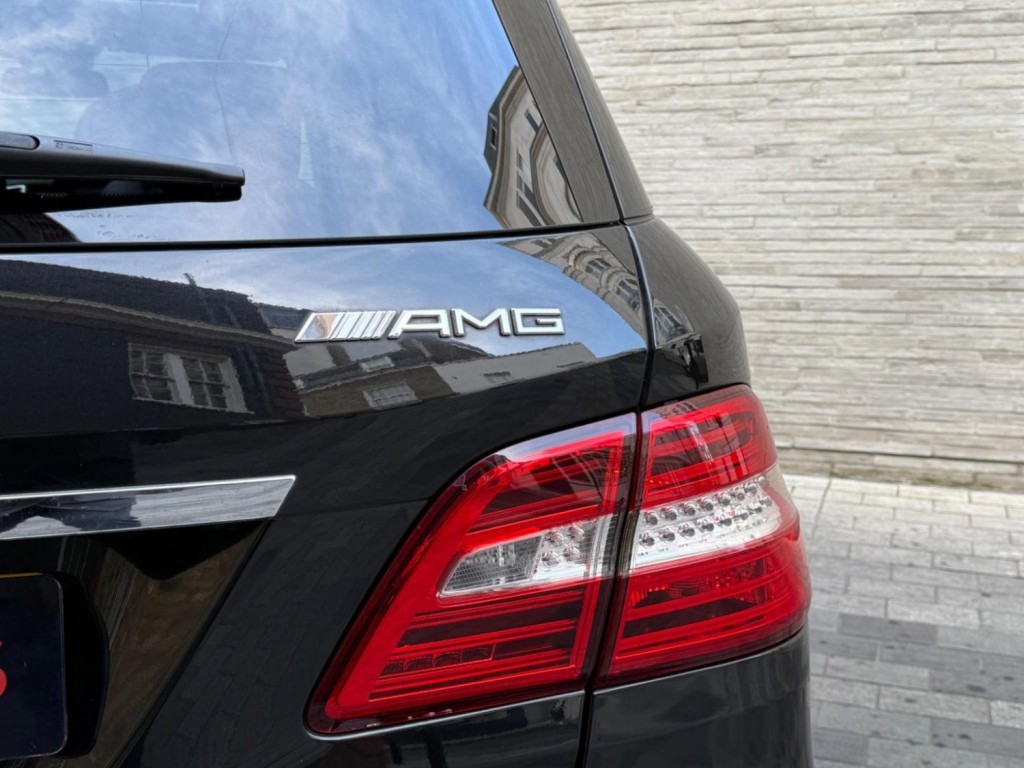 MERCEDES-BENZ M CLASS