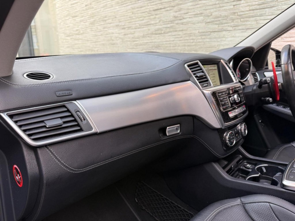 MERCEDES-BENZ M CLASS