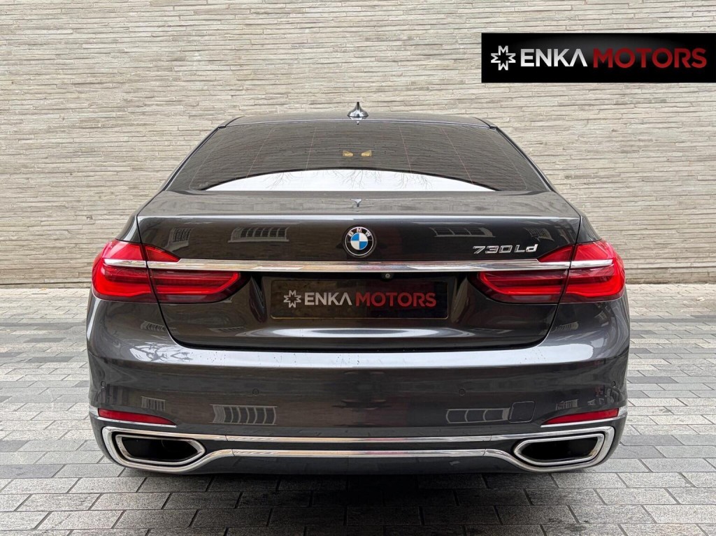 BMW 7 SERIES