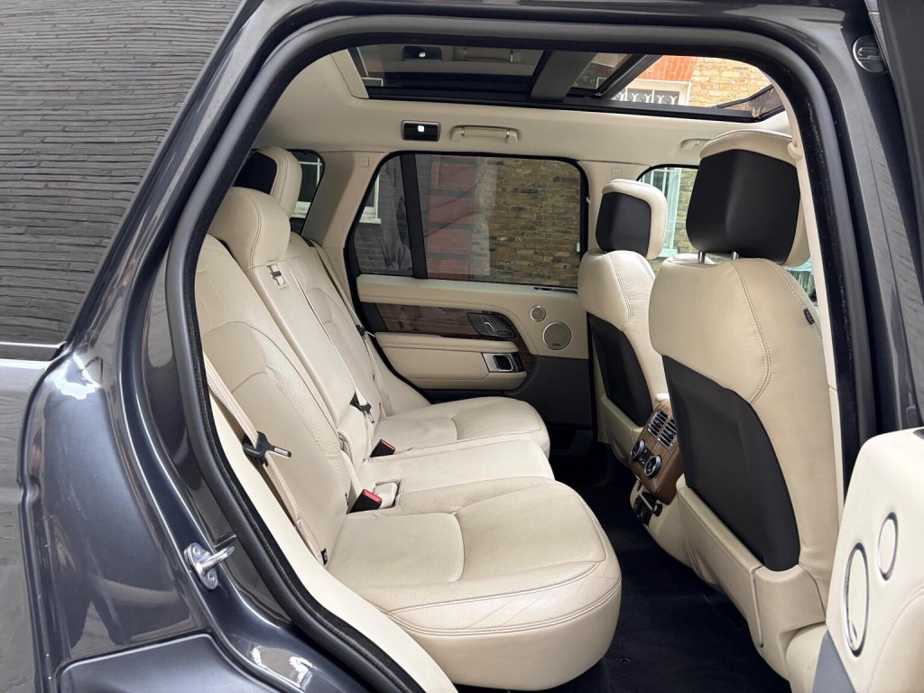 LAND ROVER RANGE ROVER