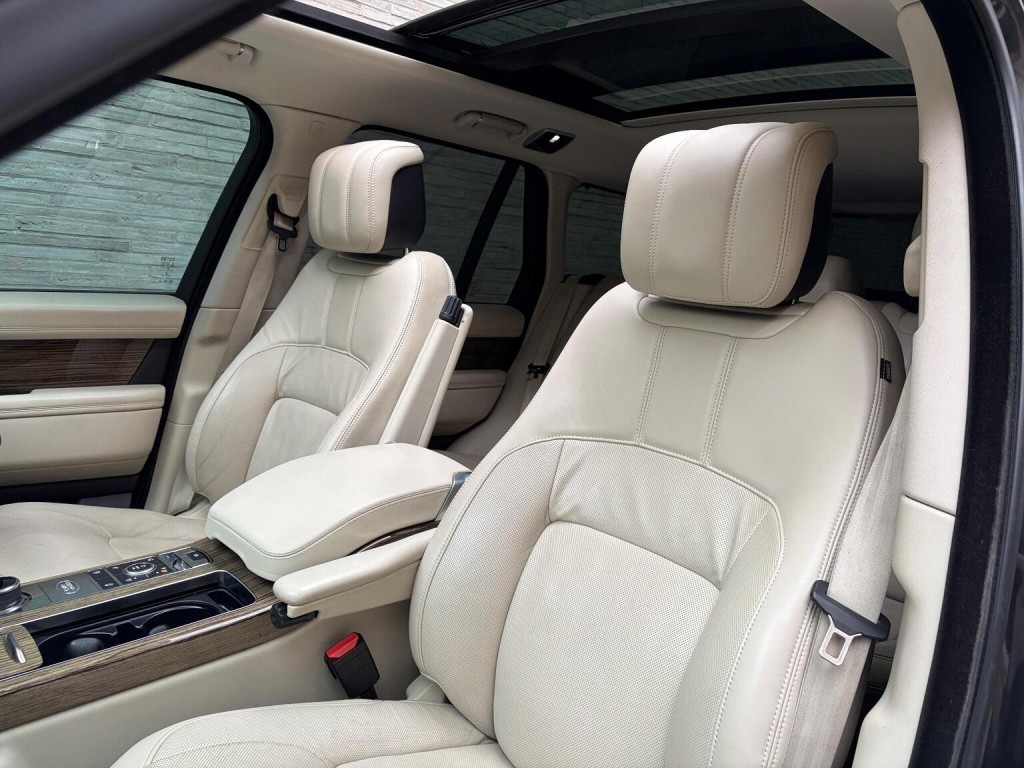 LAND ROVER RANGE ROVER