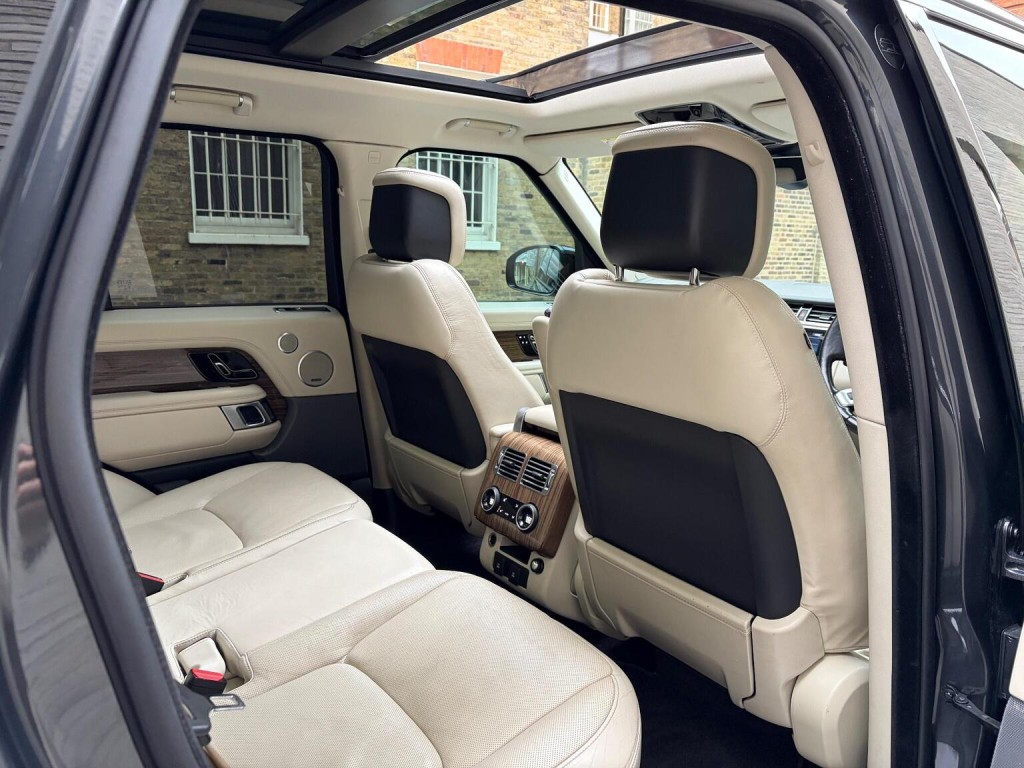 LAND ROVER RANGE ROVER