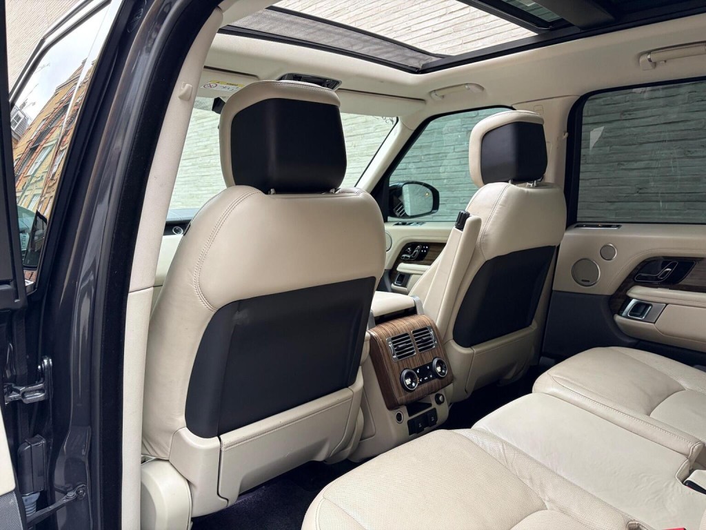 LAND ROVER RANGE ROVER